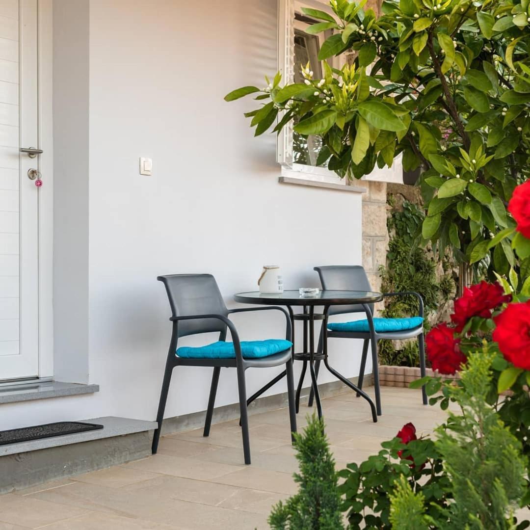 Apartment Mirella Rabac Esterno foto